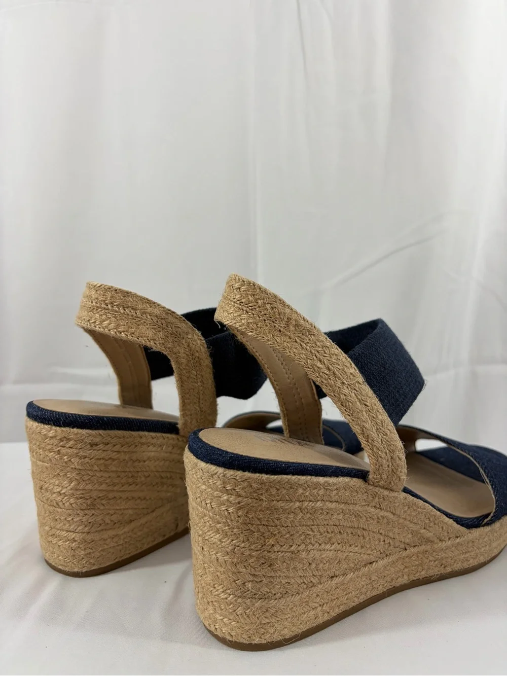 NWT MIA Women’s Size 8 Navy Wedge Denim Sandals with Espadrille Sole